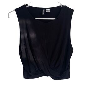 H&M Divided Tank Top‎ Womens Medium Black Twist Front Cropped Sleeveless Knit